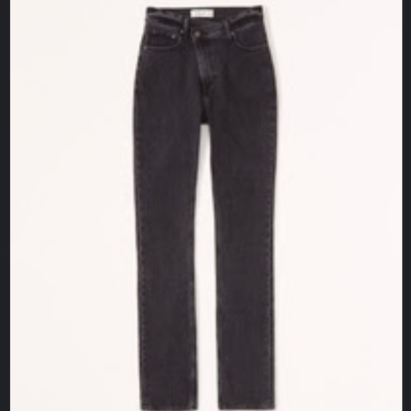 Abercrombie Ultra High Rise 90s Slim Straight Jeans - Picture 2 of 3